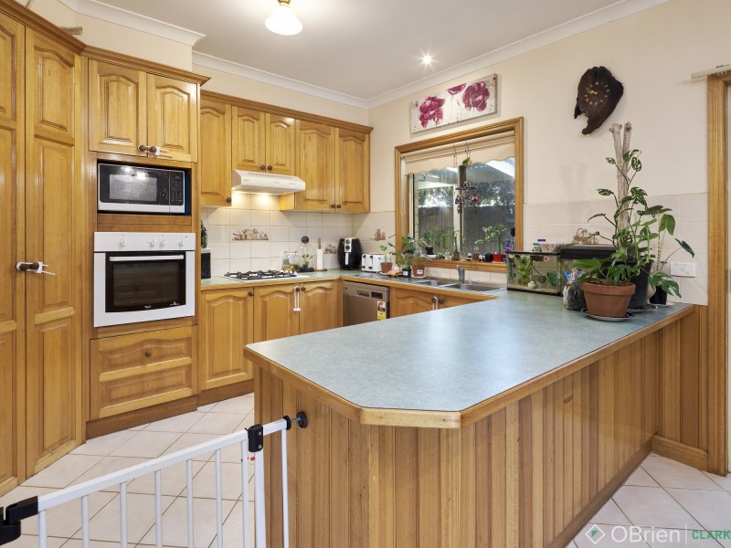 20 Outlook Drive, Drouin VIC 3818