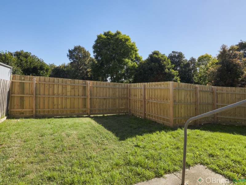 1/14 Church Street, Drouin VIC 3818