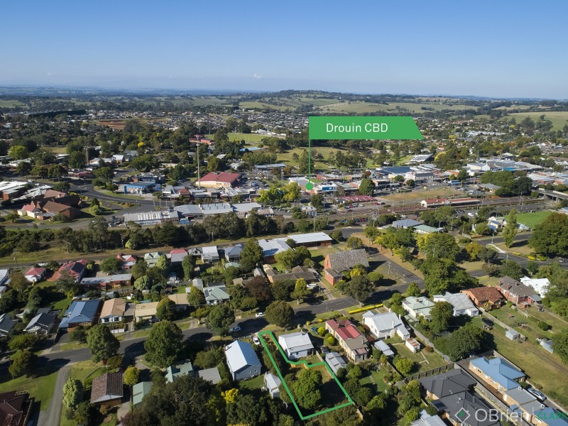 2/14 Church Street, Drouin VIC 3818