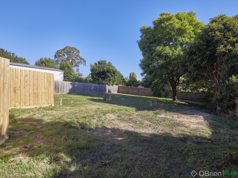 2/14 Church Street, Drouin VIC 3818