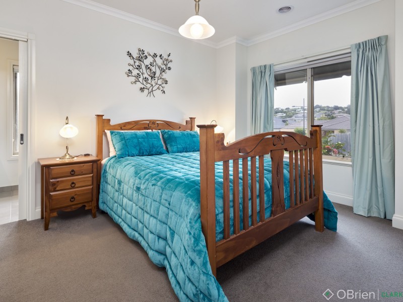 5 Bronte Court, Drouin VIC 3818