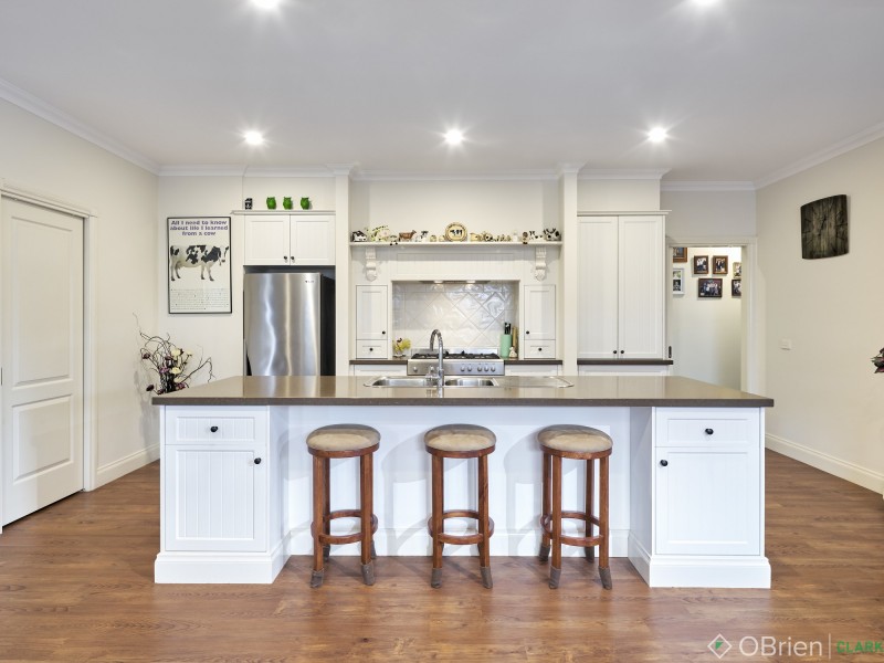 5 Bronte Court, Drouin VIC 3818