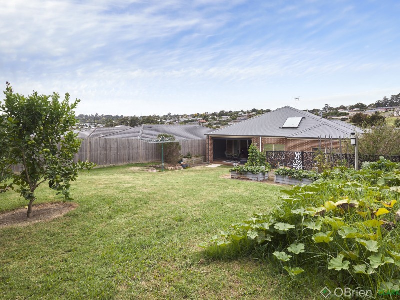 5 Bronte Court, Drouin VIC 3818