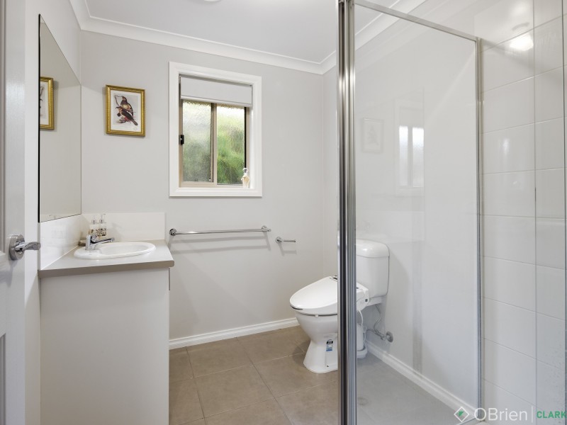 3/235 Princes Way, Drouin VIC 3818