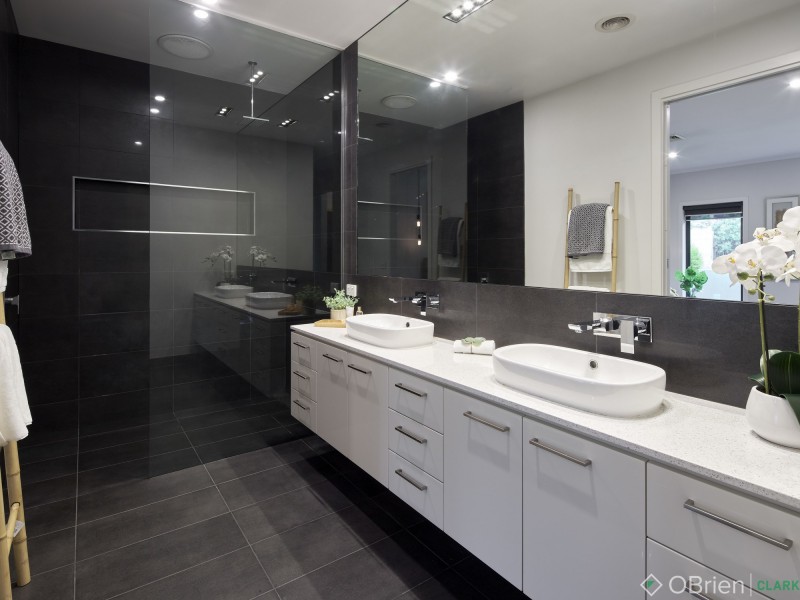 4 Empire Avenue, Drouin VIC 3818