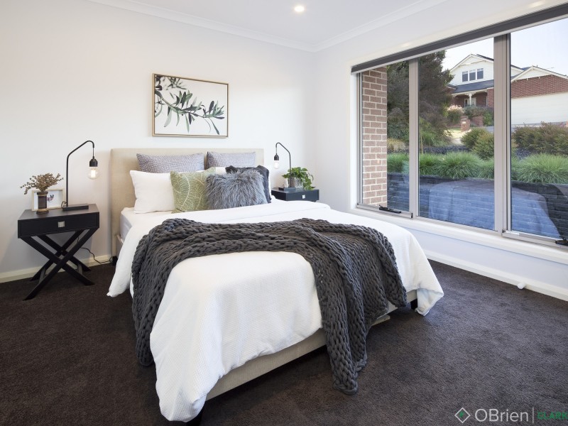 9 Finch Court, Drouin VIC 3818