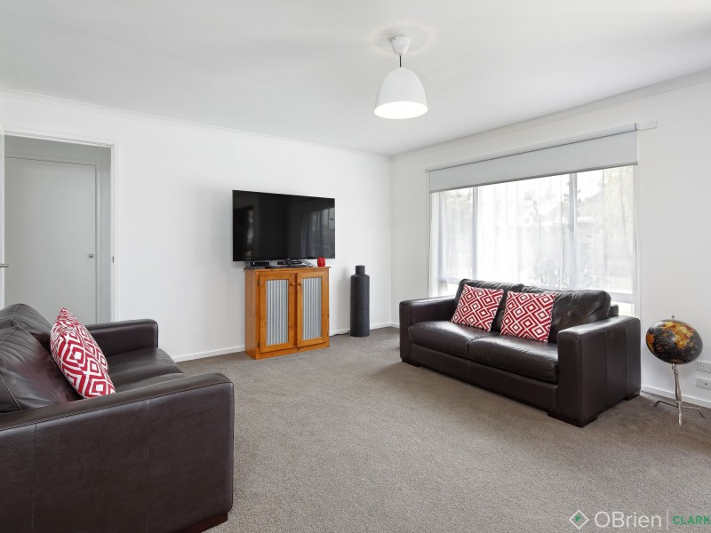 1/16 Cambridge Drive, Warragul VIC 3820