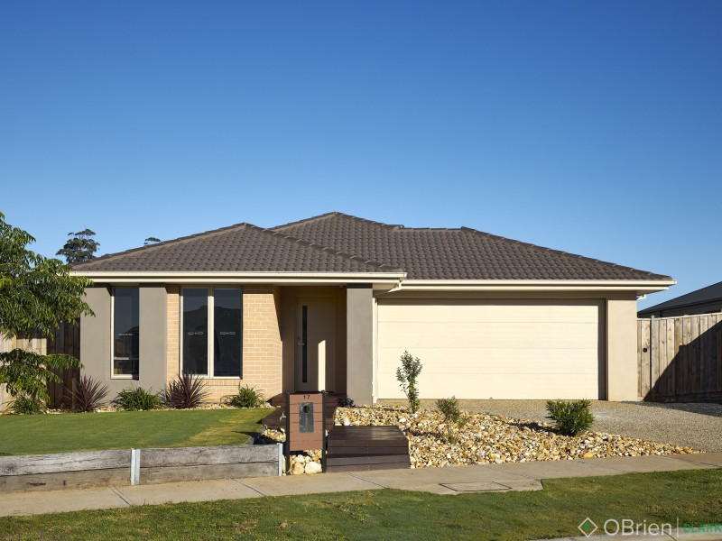 17 Nolan Drive, Warragul VIC 3820
