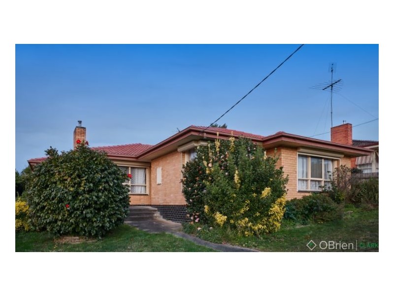 12 Charles Street, Drouin VIC 3818