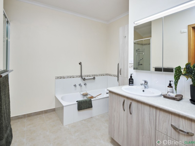 3 Clover Court, Warragul VIC 3820