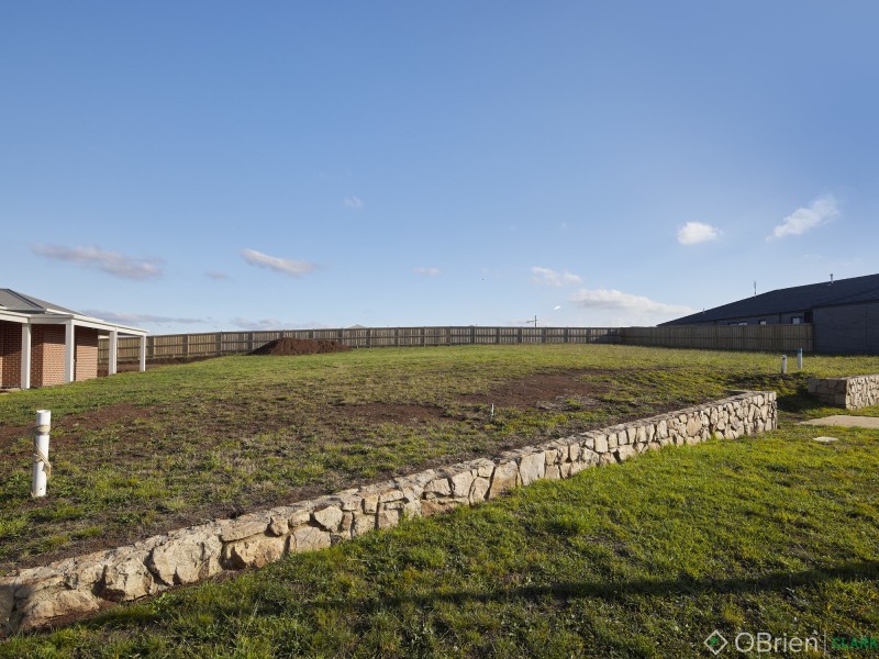 7 Sheraton Rise, Drouin VIC 3818