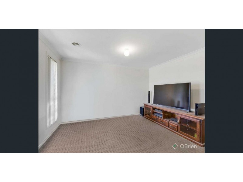 20 Sutherland Way, Drouin VIC 3818