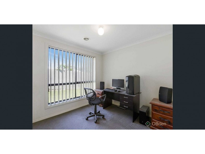 20 Sutherland Way, Drouin VIC 3818