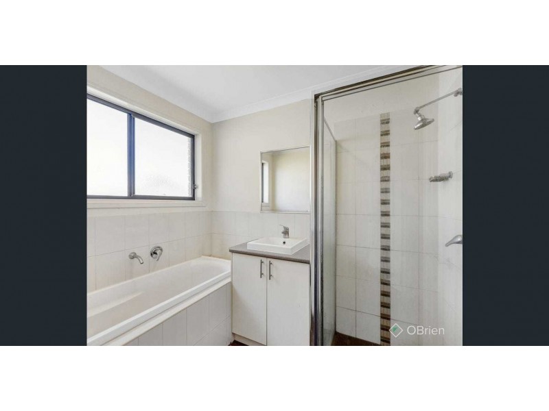 20 Sutherland Way, Drouin VIC 3818