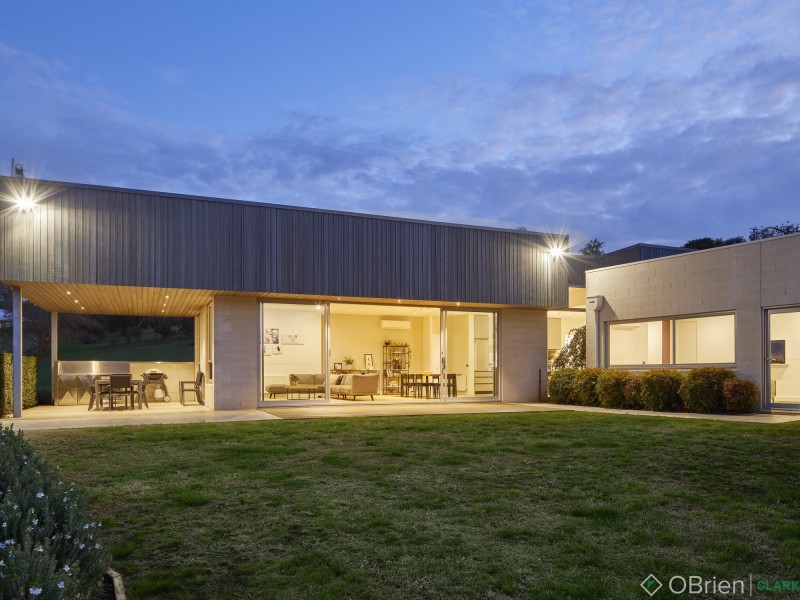 14 Lillico Road, Warragul VIC 3820