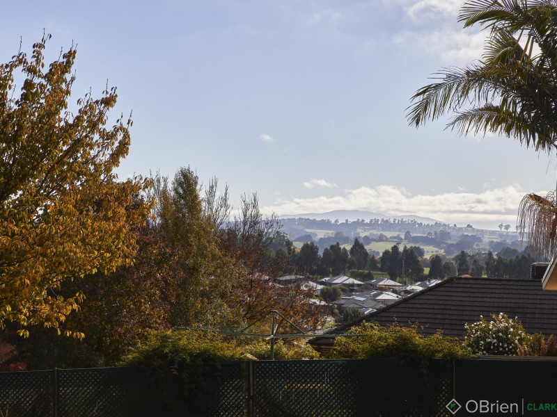 1 Nicolas Court, Warragul VIC 3820