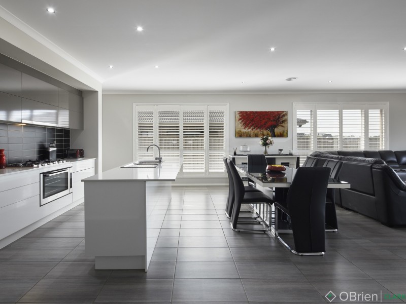 14 Ashdown Drive, Warragul VIC 3820