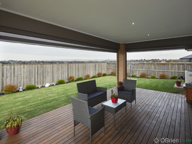 14 Ashdown Drive, Warragul VIC 3820