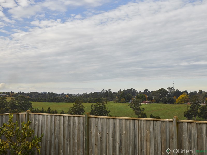 14 Ashdown Drive, Warragul VIC 3820