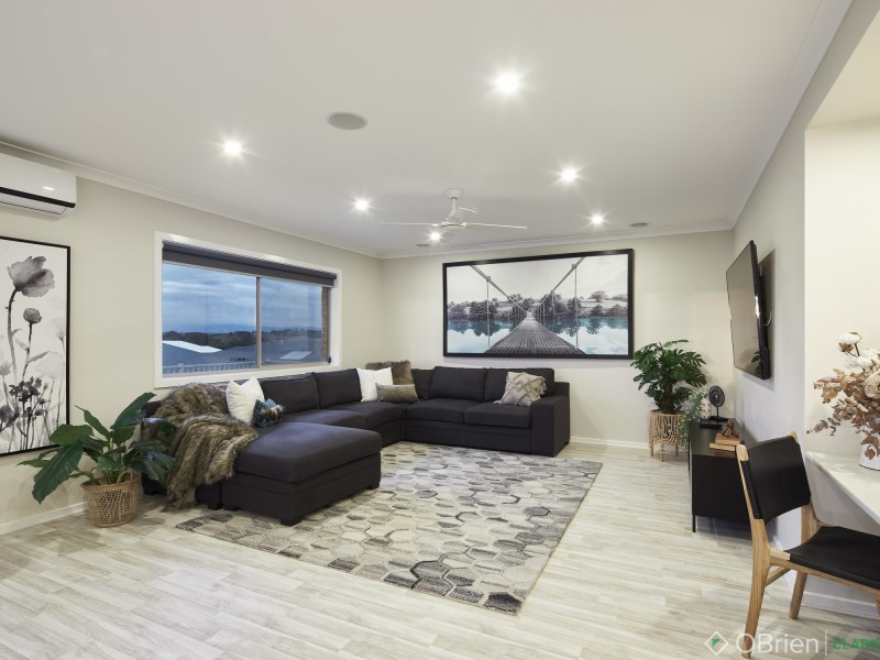 15 Bexley Boulevard, Drouin VIC 3818