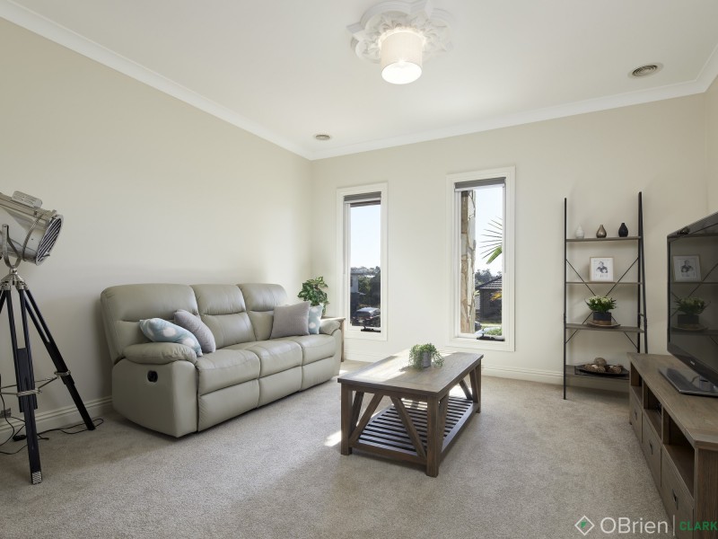 4 Finch Court, Drouin VIC 3818