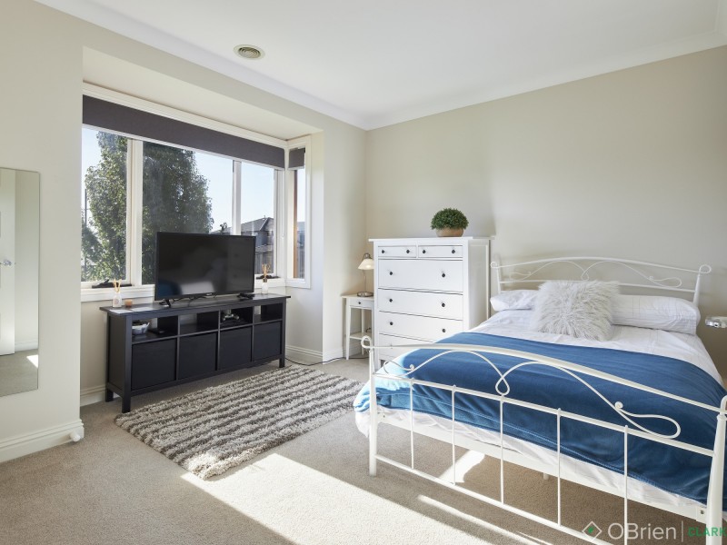 4 Finch Court, Drouin VIC 3818