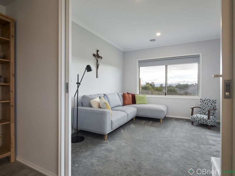 25 Jackson Drive, Drouin VIC 3818