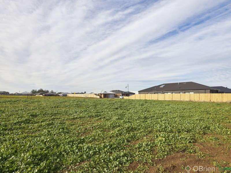 11 Lancashire Road, Warragul VIC 3820