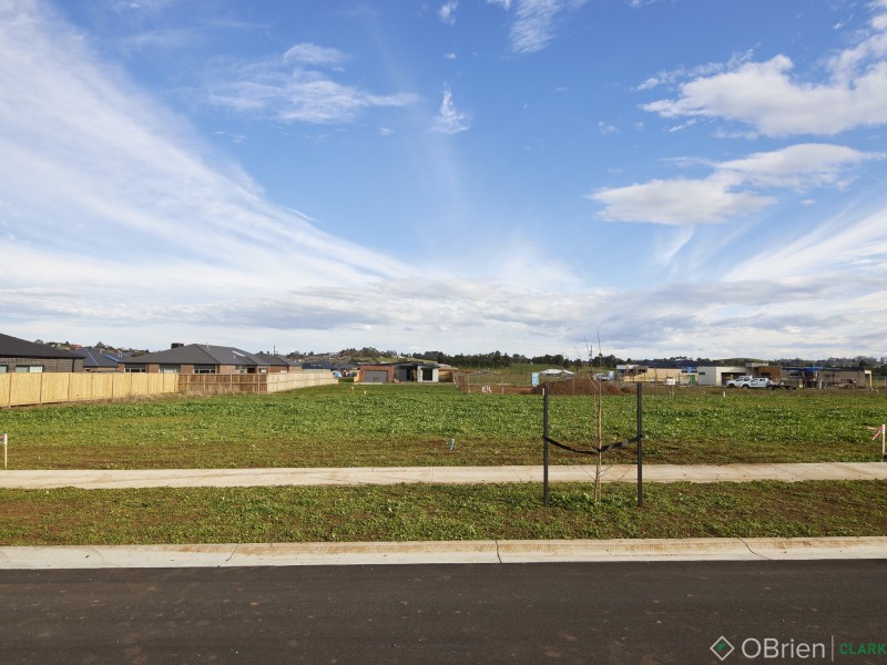 11 Lancashire Road, Warragul VIC 3820