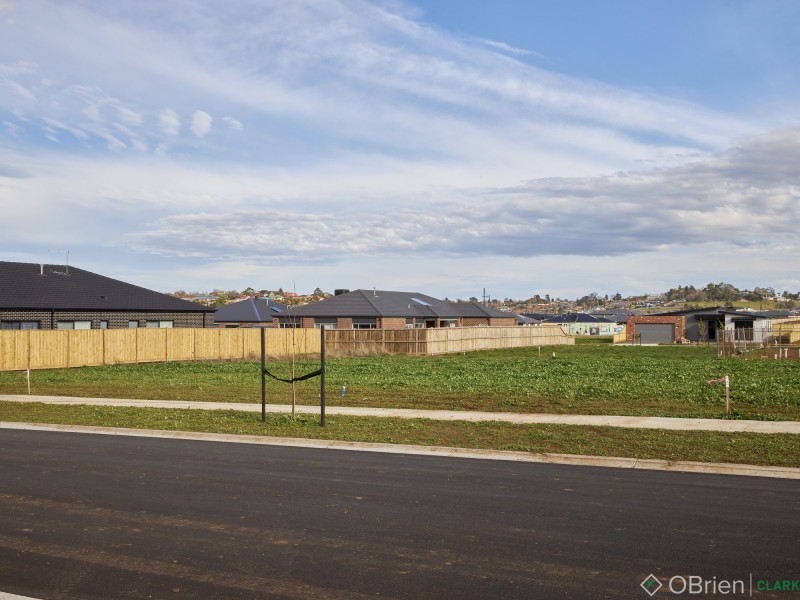 11 Lancashire Road, Warragul VIC 3820