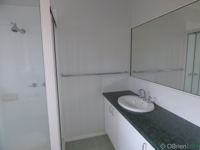 2/6 Chelsea Court, Warragul VIC 3820