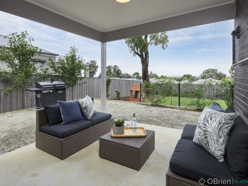9 Jemima Court, Garfield VIC 3814