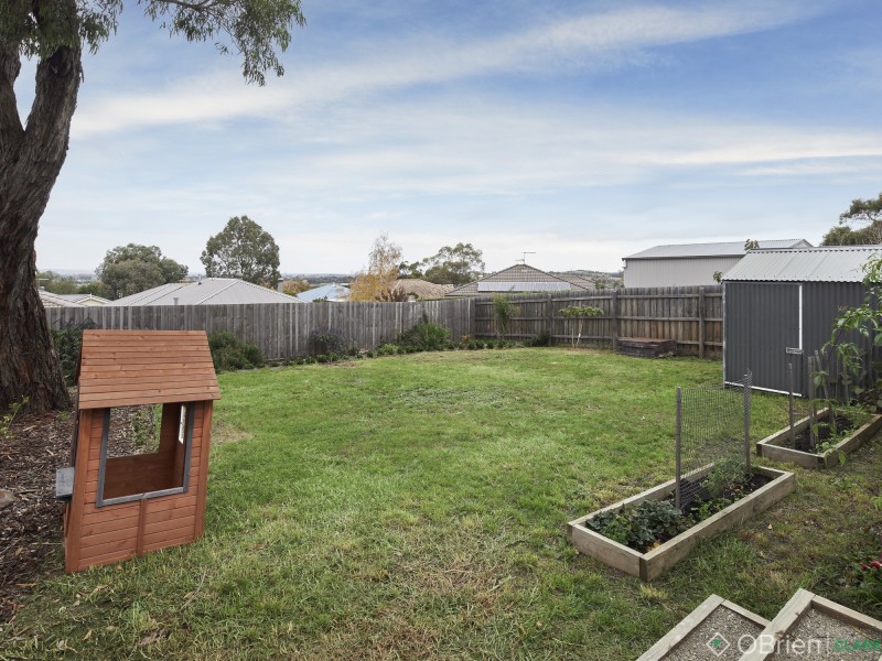 9 Jemima Court, Garfield VIC 3814