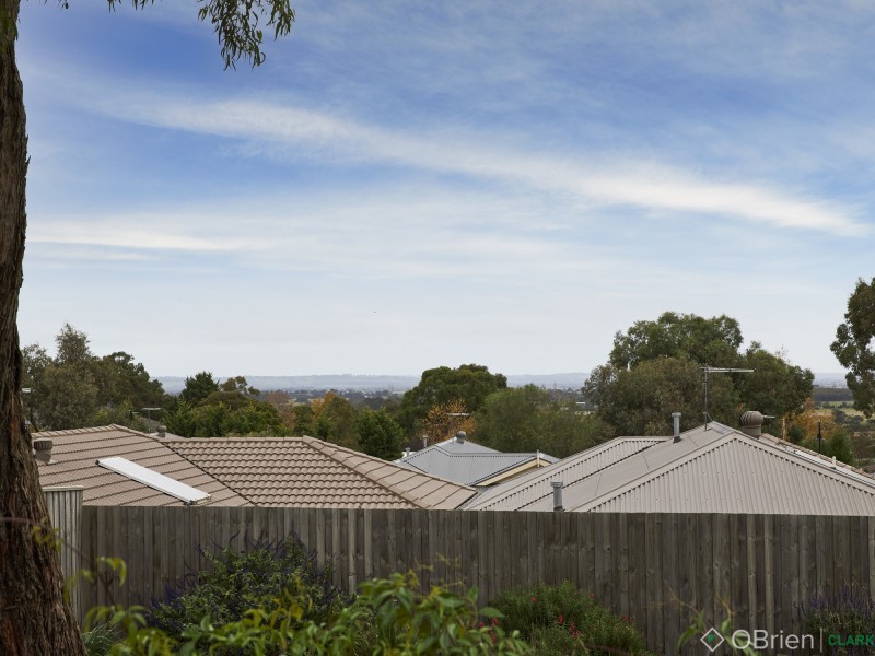 9 Jemima Court, Garfield VIC 3814