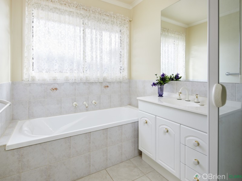 6 Munro Street, Warragul VIC 3820