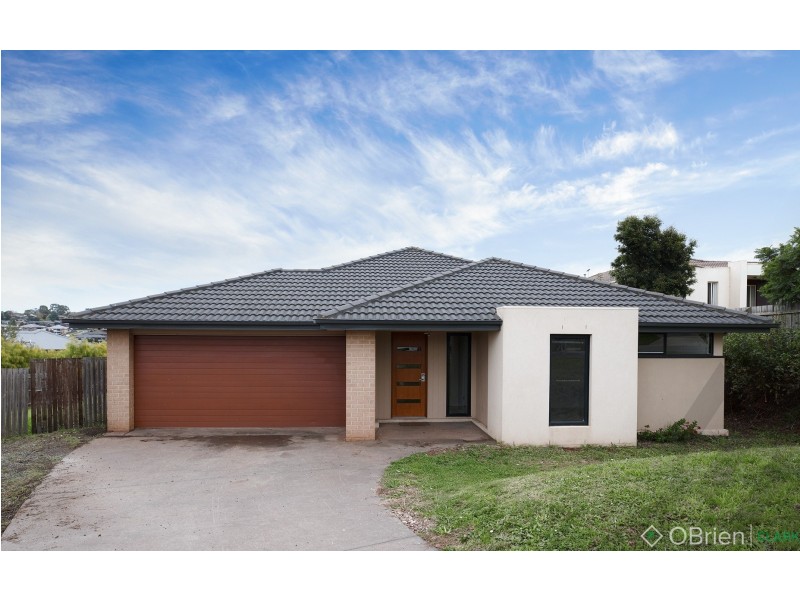 16 Bladen Street, Warragul VIC 3820