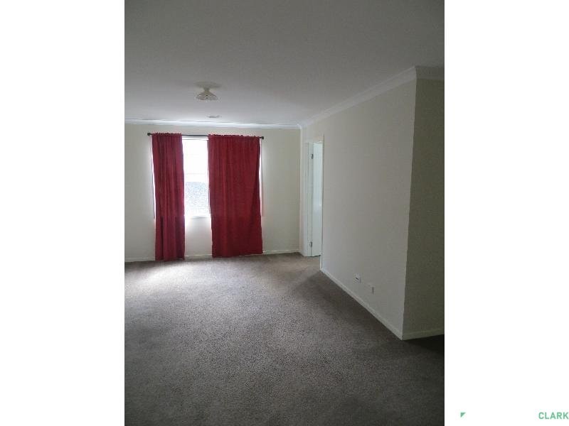 16 Bladen Street, Warragul VIC 3820