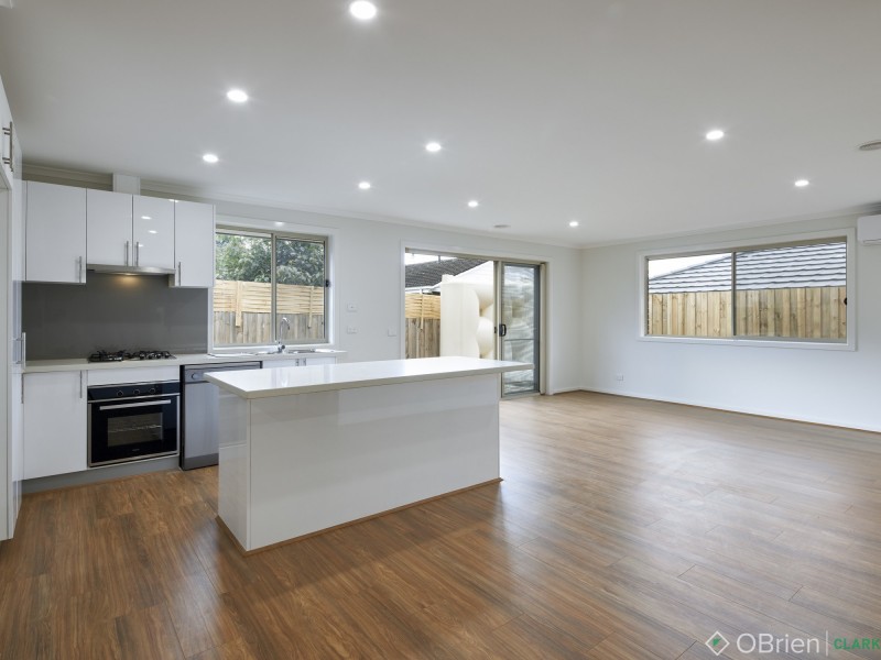 1/18-20 Main South Road, Drouin VIC 3818