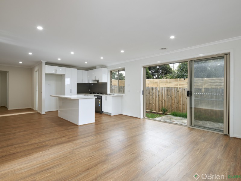 1/18-20 Main South Road, Drouin VIC 3818
