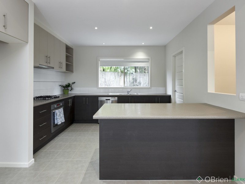 28 Davey Drive, Drouin VIC 3818