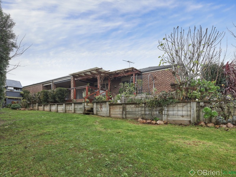 28 Davey Drive, Drouin VIC 3818