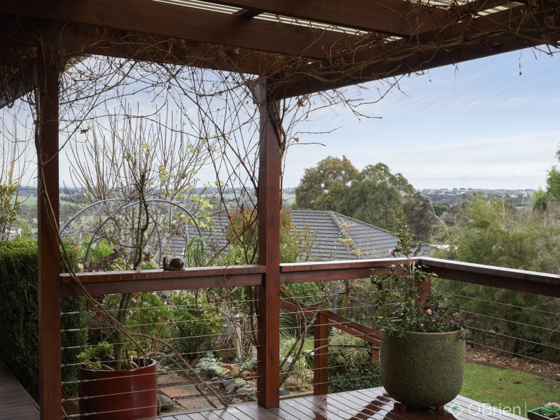 28 Davey Drive, Drouin VIC 3818