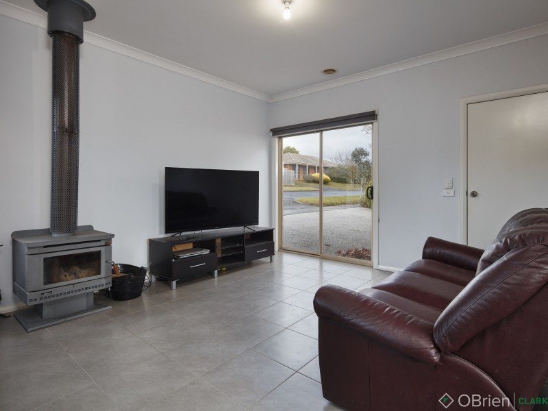 70 Lampard Road, Drouin VIC 3818