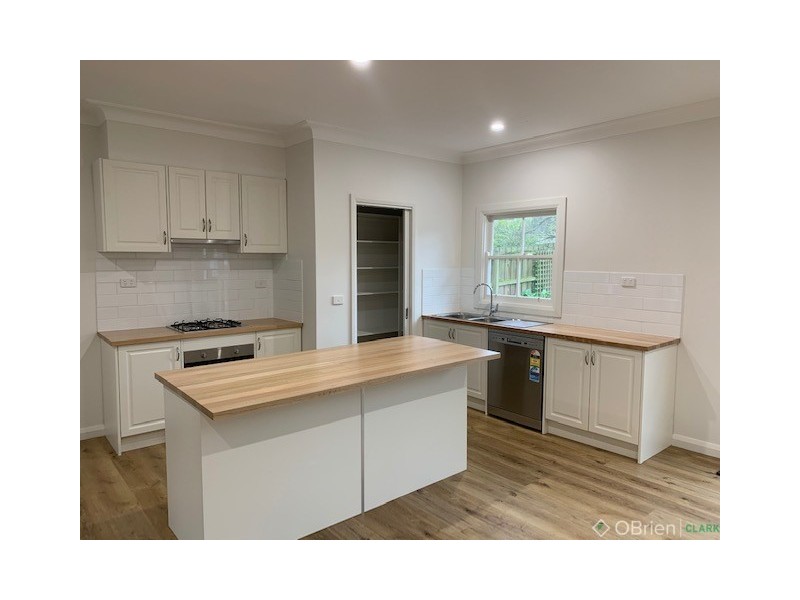 13 Windsor Avenue, Warragul VIC 3820