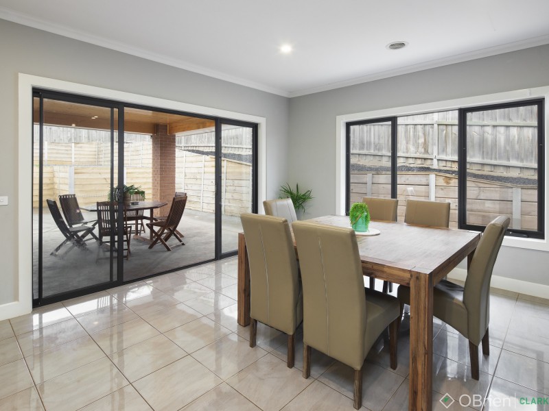 32 Empire Avenue, Drouin VIC 3818