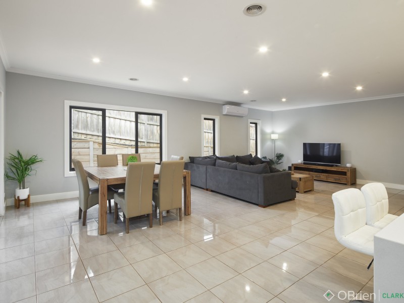 32 Empire Avenue, Drouin VIC 3818