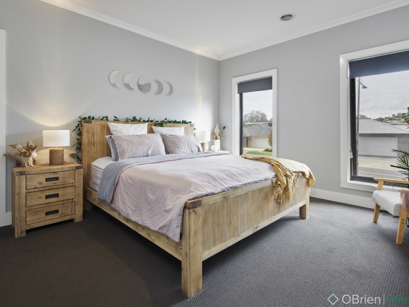 32 Empire Avenue, Drouin VIC 3818