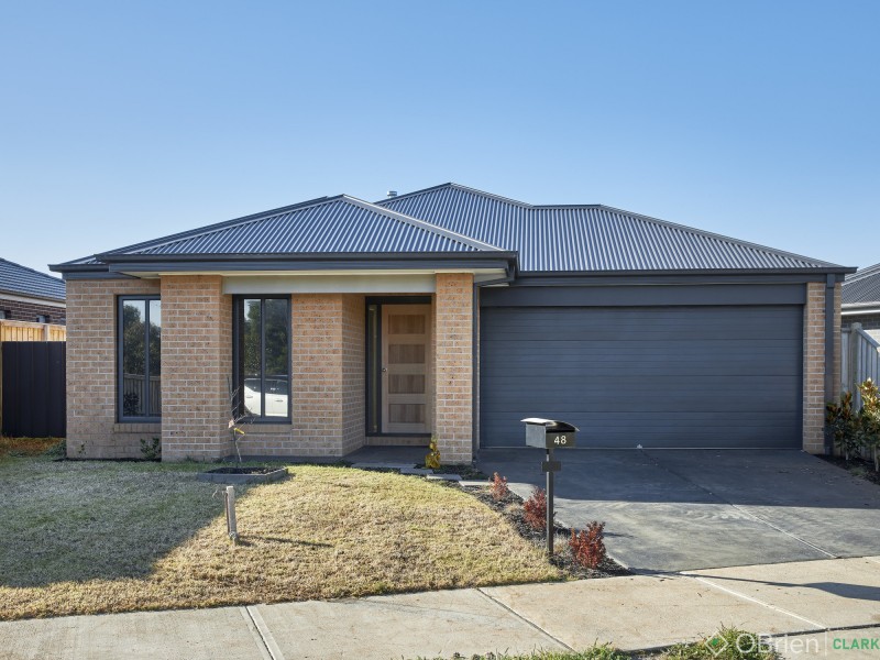 48 McCubbin Drive, Warragul VIC 3820