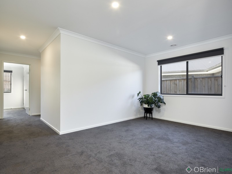 48 McCubbin Drive, Warragul VIC 3820