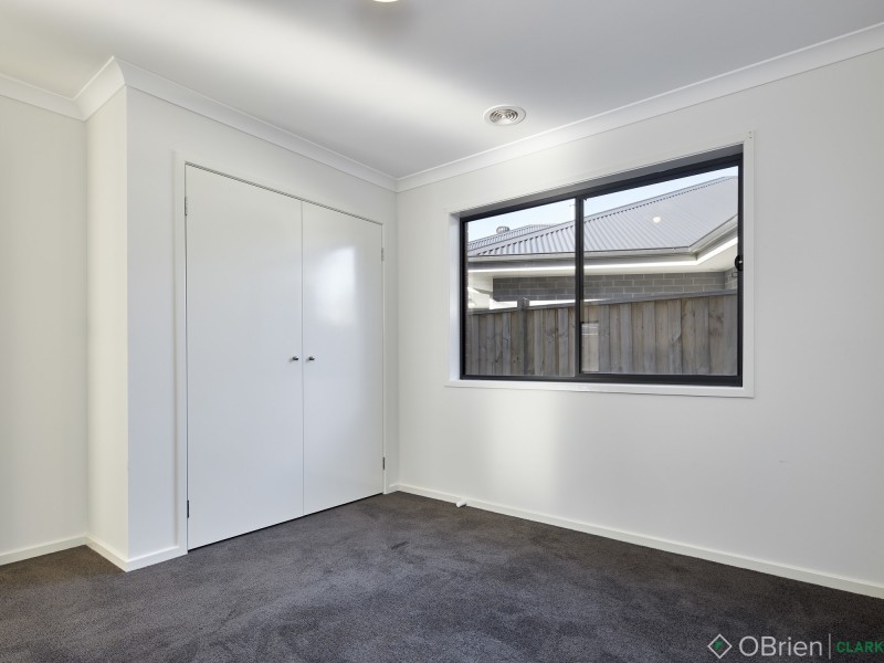 48 McCubbin Drive, Warragul VIC 3820